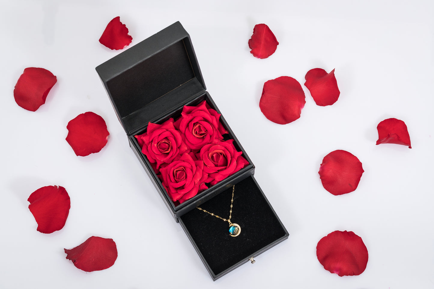 Jormaria™  14 Ayar Altın Kaplama Gökyüzü Kolye